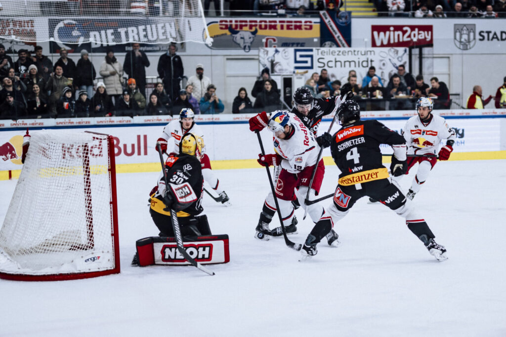 ICE Hockey League EC Red Bull Salzburg - Pioneers Vorarlberg